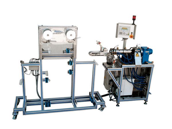 Sondermaschinen und Vorrichtungen für die Extrusion